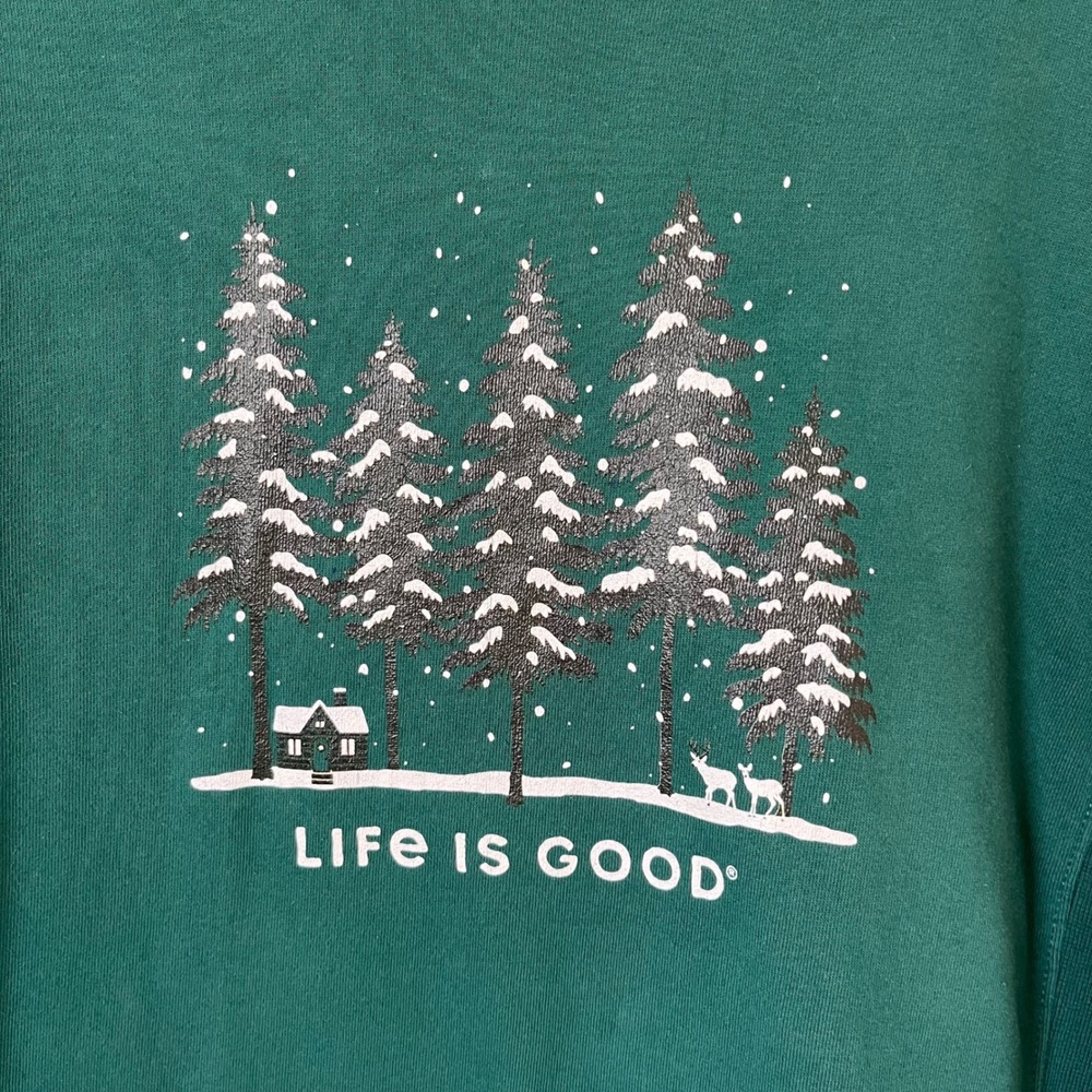 Life is Good Snowy Winter Cabin Simply True Fleece Crew Sweatshirt Green Large - Picture 3 of 10